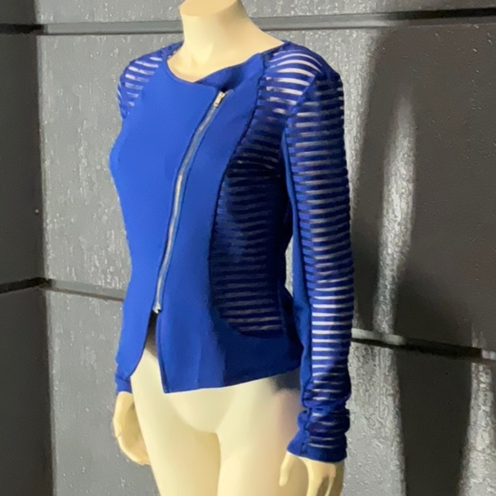 Blue blazer - Picture 2 of 4